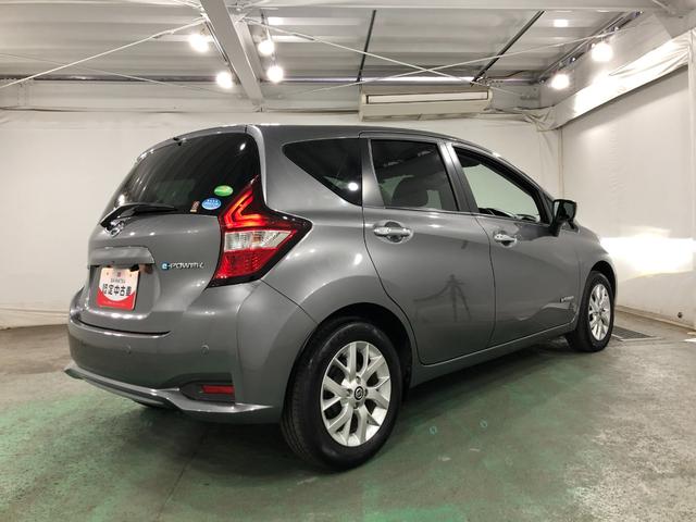 ノートｅ−パワー　メダリスト　走行４１６７８キロ／フルセグナビ１年保証距離無制限　走行距離４１６７８キロ　フルセグナビ　全周囲カメラ　デジタルルームミラー　純正マット　ＬＥＤヘッドランプ　電動格納式ドアミラー（埼玉県）の中古車