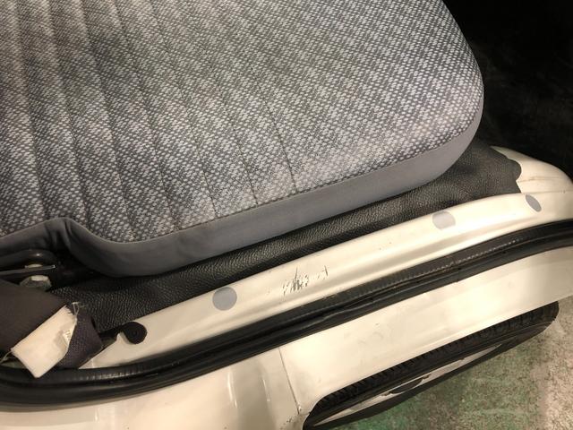 ハイゼットトラックエアコン・パワステ　スペシャル　４ＷＤ／走行４５８１８キロ１年保証距離無制限　走行距離４５８１８キロ　４ＷＤ　純正フロアマット　助手席エアバッグ　マニュアルエアコン　スペアキー　メンテナンスノート（埼玉県）の中古車