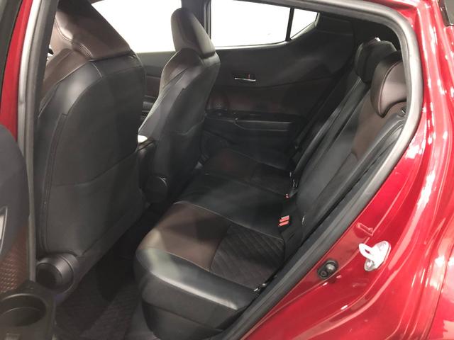 Ｃ−ＨＲＧ　車検整備付／走行６８８２７キロ／フルセグナビ／マット１年保証距離無制限　走行距離６８８２７キロ　フルセグナビ　ブルートゥース　純正マット　サイドエアバッグ　オートマチックハイビーム　ＬＥＤヘッドランプ（埼玉県）の中古車