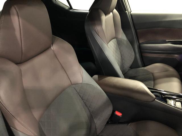 Ｃ−ＨＲＧ　車検整備付／走行６８８２７キロ／フルセグナビ／マット１年保証距離無制限　走行距離６８８２７キロ　フルセグナビ　ブルートゥース　純正マット　サイドエアバッグ　オートマチックハイビーム　ＬＥＤヘッドランプ（埼玉県）の中古車