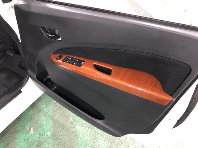 ムーヴカスタム X SA 走行28779キロ/LEDヘッドライト一年保証・走行距離無制限走行28779キロ 助手席エアバック 純正カーペットマット オートライト LEDヘッドライト アイドリングストップ ベンチシート(埼玉県)の中古車