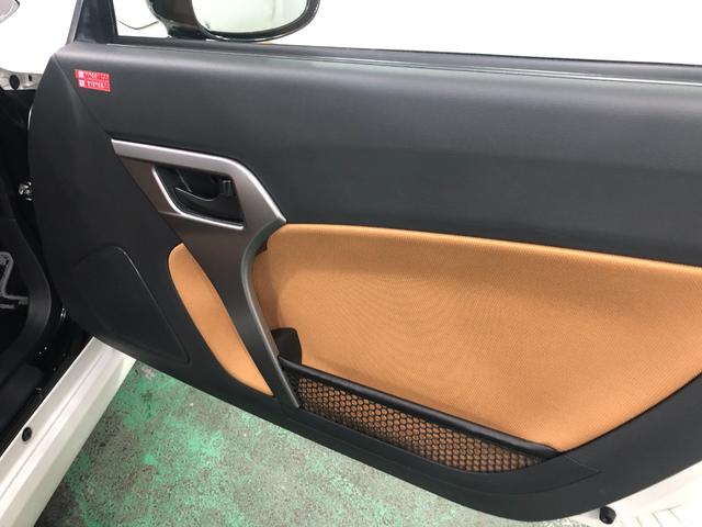 コペンローブ　走行１０５５６キロ／ディスプレイオーディオ一年保証・走行距離無制限走行１０５５６キロ　ディスプレイオーディオ　オートライト　ＬＥＤヘッドライト　シートヒーター（埼玉県）の中古車