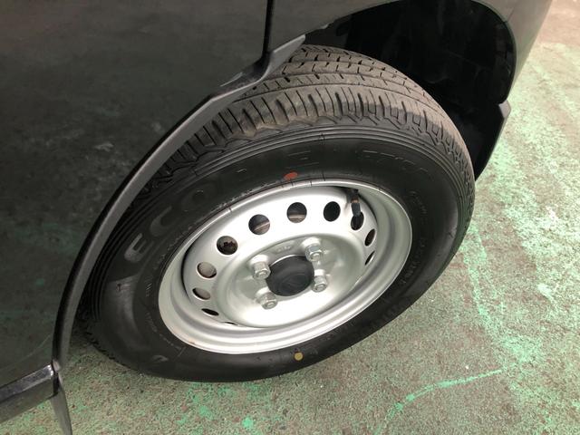 ハイゼットカーゴDX 走行5082キロ/クリアランスソナー/キーレス一年保証・走行距離無制限 走行5082キロ 助手席エアバック オートライト アイドリングストップ 助手席エアバック 純正カーペットマット(埼玉県)の中古車