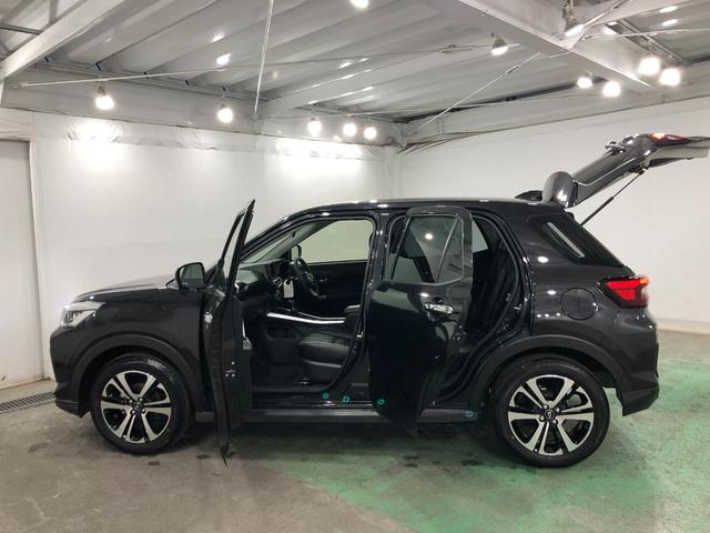 ロッキープレミアムG 走行7544キロ/サイドエアバッグ/純正マット1年保証距離無制限 走行距離7544キロ 純正マット サイドエアバッグ LEDヘッドランプ アイドリングストップ シートヒーター オート格納式ドアミラー 電動パーキングブレーキ キーフリー(埼玉県)の中古車