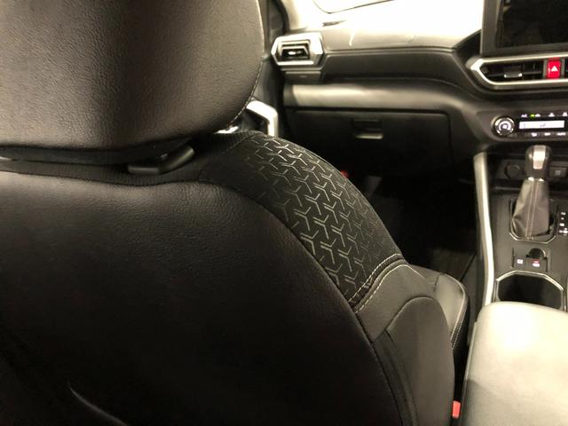 ロッキープレミアムＧ　走行８２９２キロ／シートヒーター／純正マット１年保証距離無制限　走行距離８２９２キロ　純正マット　サイドエアバッグ　ＬＥＤヘッドランプ　アイドリングストップ　シートヒーター　オート格納式ドアミラー　電動パーキングブレーキ　キーフリー（埼玉県）の中古車