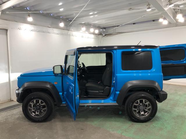 ジムニーシエラＪＣ　走行８３５７１キロ／フローティングナビ／４ＷＤ一年保証・走行距離無制限走行８３５７１キロ　フルセグナビ　ブルートゥース　サイドエアバック　オートライト　ＬＥＤヘッドライト（埼玉県）の中古車