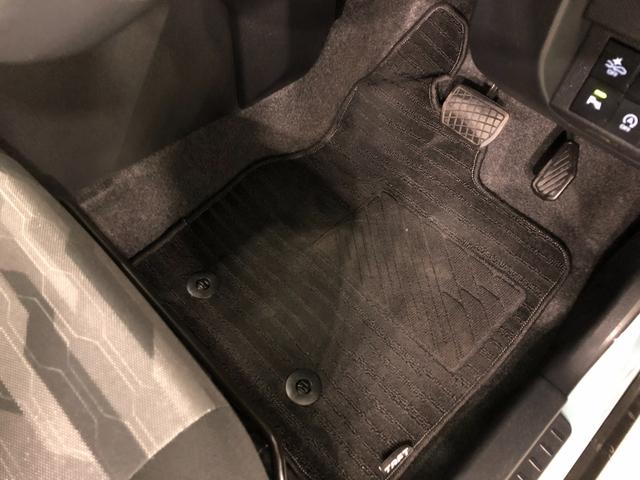 タフトＧ　クロムベンチャー　走行１１０６７０キロ／ナビ／ＥＴＣ一年保証・走行距離無制限走行１１０６７０キロ　フルセグナビ　ブルートゥース　バックカメラ　ＥＴＣ　クリアランスソナー　オートライト　ＬＥＤヘッドライト　シートヒーター（埼玉県）の中古車