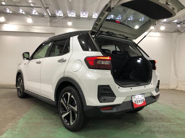 ロッキープレミアムG HEV 走行54810キロ/9型ナビ/マット1年保証距離無制限 走行距離54810キロ 純正フルセグナビ パノラマモニター 純正マット サイドエアバッグ LEDヘッドランプ アイドリングストップ シートヒーター オート格納式ドアミラー(埼玉県)の中古車