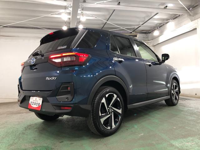 ロッキープレミアムＧ　ＨＥＶ　走行３６５７キロ／ディスプレイオーディ一年保証・走行距離無制限走行３６５７キロ　ディスプレイオーディオ　ブルートゥース　ＥＴＣ　バックカメラ　ドラレコ　クリアランスソナー　オートライト　ＬＥＤヘッドライト　シートヒーター（埼玉県）の中古車