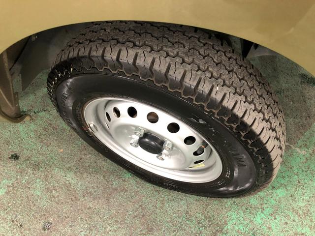 ハイゼットトラックＥＸＴ　車検整備付／走行４５８９３キロ／ＣＤチューナー１年保証距離無制限　走行距離４５８９３キロ　車検整備付　ＣＤチューナー　純正フロアマット　クリアランスソナー　オートライト　ＬＥＤヘッドランプ　アイドリングストップ　荷台作業灯　電動格納式ドアミラー（埼玉県）の中古車