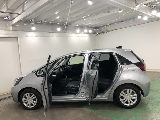 フィットホーム 走行50333キロ 車検整備付 ナビ バックカメラ一年保証・走行距離無制限 ブルートゥース クリアランスソナー LEDヘッドライト オートライト(埼玉県)の中古車