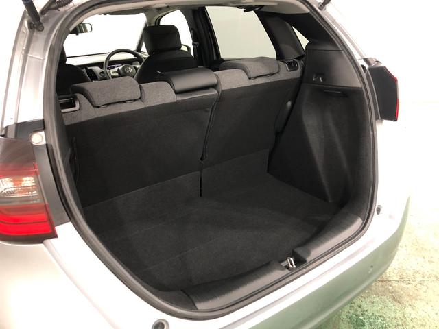 フィットホーム 走行50333キロ 車検整備付 ナビ バックカメラ一年保証・走行距離無制限 ブルートゥース クリアランスソナー LEDヘッドライト オートライト(埼玉県)の中古車