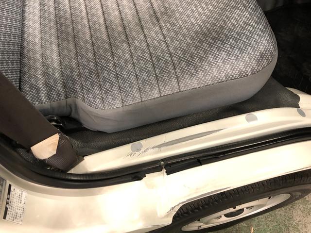 ハイゼットトラックエアコン・パワステ ツインカムスペシャル一年保証・走行距離無制限走行73730キロ 車検整備付 純正カーペットマット 4WD エアコン パワステ マニュアル FMAMラジオ(埼玉県)の中古車