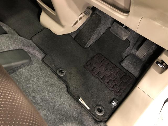 N−WGNG SSパッケージII 走行23972キロ/車検整備付ワンセグナビ バックカメラ サイドエアバック ベンチシート シートヒーター 純正カーペットマット 一年保証・走行距離無制限走行23972キロ(東京都)の中古車