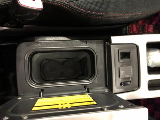 ノアＳｉ　Ｇ’ｓバージョンＥＤＧＥ　走行８７０８３キロ／ナビ１年保証距離無制限　走行距離８７０８３キロ　ワンセグナビ　バックカメラ　ドラレコ　後席モニター　純正マット　助手席エアバッグ　ＨＩＤヘッドランプ　両側電動スライドドア　電動格納式ドアミラー（埼玉県）の中古車