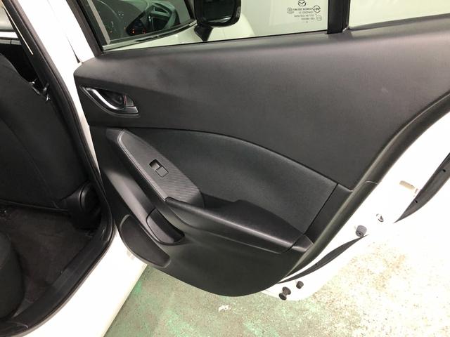 アクセラハイブリッドハイブリッド−Ｓ　走行１０２１７０キロ／雹害／ナビ一年保証・走行距離無制限走行１０２１７０キロ　フルセグナビ　ブルートゥース　バックカメラ　ＥＴＣ　サイドエアバック　オートライト　ＬＥＤヘッドライト（埼玉県）の中古車