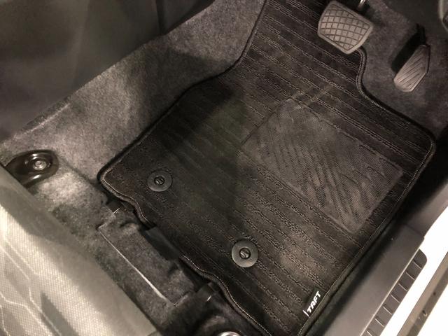 タフトGダーククロムベンチャー 走行5977キロ/クリアランスソナ一年保証・走行距離無制限 走行5977キロ サイドエアバック クリアランスソナー オートマチックハイビーム オートライト LEDヘッドライト ベンチシート シートヒーター(埼玉県)の中古車