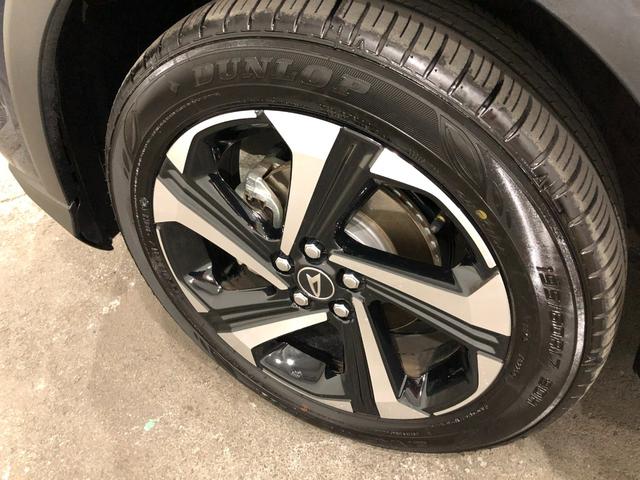 ロッキープレミアムＧ　ＨＥＶ　走行９４７４キロ／シートヒーター１年保証距離無制限　走行距離９４７４キロ　純正マット　サイドエアバッグ　ＬＥＤヘッドランプ　アイドリングストップ　シートヒーター　オート格納式ドアミラー　電動パーキングブレーキ　キーフリー（埼玉県）の中古車