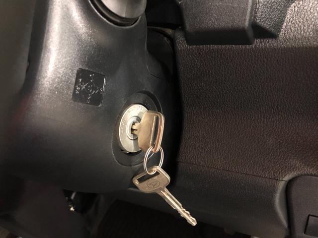 ハイゼットカーゴスペシャル 走行4251キロ/車検整備付/5MT一年保証・走行距離無制限走4251キロ 車検整備付 助手席エアバック 純正カーペットマット クリアランスソナー オートライト アイドリングストップ(埼玉県)の中古車