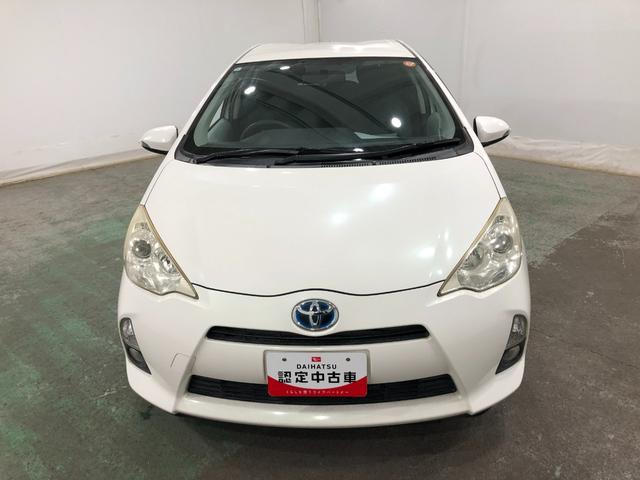 アクアＳ　走行８９７９８キロ／ワンセグナビ／ブルートゥース／マット１年保証距離無制限　走行距離８９７９８キロ　ワンセグナビ　ブルートゥース　マット　助手席エアバッグ　オートライト　プッシュボタンスタート（埼玉県）の中古車