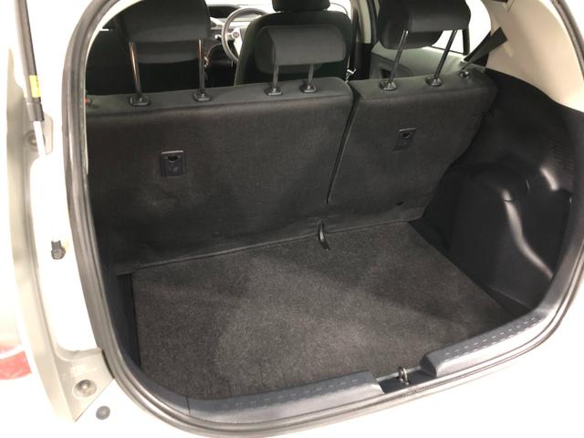 アクアＳ　走行８９７９８キロ／ワンセグナビ／ブルートゥース／マット１年保証距離無制限　走行距離８９７９８キロ　ワンセグナビ　ブルートゥース　マット　助手席エアバッグ　オートライト　プッシュボタンスタート（埼玉県）の中古車