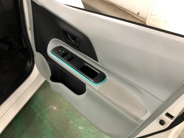 アクアＳ　走行８９７９８キロ／ワンセグナビ／ブルートゥース／マット１年保証距離無制限　走行距離８９７９８キロ　ワンセグナビ　ブルートゥース　マット　助手席エアバッグ　オートライト　プッシュボタンスタート（埼玉県）の中古車