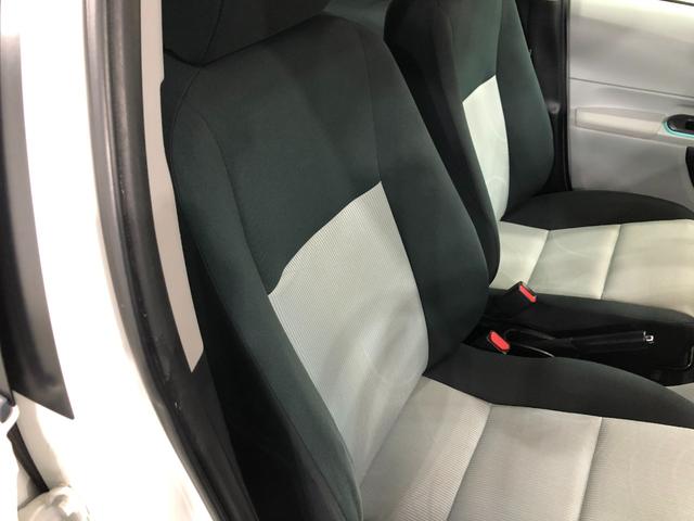 アクアＳ　走行８９７９８キロ／ワンセグナビ／ブルートゥース／マット１年保証距離無制限　走行距離８９７９８キロ　ワンセグナビ　ブルートゥース　マット　助手席エアバッグ　オートライト　プッシュボタンスタート（埼玉県）の中古車