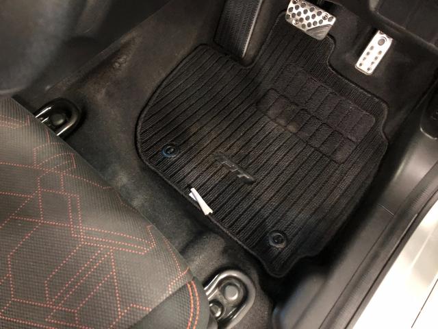 フィットハイブリッドＳパッケージ　走行７０２５２キロ／ナビ／バックカメラ一年保証・走行距離無制限走行７０２５２キロ　ワンセグナビ　ＥＴＣ　バックカメラ　ブルートゥース　オートライト　ＬＥＤヘッドライト（埼玉県）の中古車