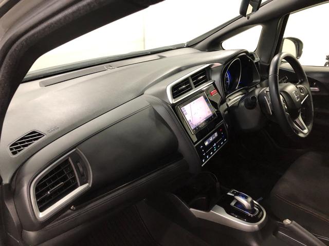 フィットハイブリッドＳパッケージ　走行７０２５２キロ／ナビ／バックカメラ一年保証・走行距離無制限走行７０２５２キロ　ワンセグナビ　ＥＴＣ　バックカメラ　ブルートゥース　オートライト　ＬＥＤヘッドライト（埼玉県）の中古車