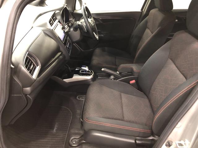 フィットハイブリッドＳパッケージ　走行７０２５２キロ／ナビ／バックカメラ一年保証・走行距離無制限走行７０２５２キロ　ワンセグナビ　ＥＴＣ　バックカメラ　ブルートゥース　オートライト　ＬＥＤヘッドライト（埼玉県）の中古車