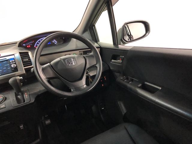 フリードスパイクＧ　ジャストセレクション　走行５３３５４キロ／タイヤ４本交換一年保証・走行距離無制限走行５３３５４キロ　タイヤ４本交換　ワンセグナビ　助手席エアバック　純正カーペットマット　片側電動スライドドア（埼玉県）の中古車