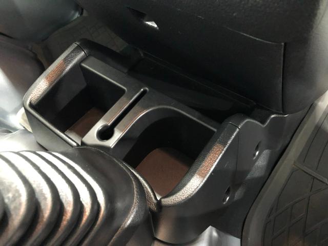 ハイゼットトラックＥＸＴ　走行５５０５３キロ／ＭＴ／ＣＤチューナー／荷台作業灯１年保証距離無制限　走行距離５５０５３キロ　マニュアル　ＣＤチューナー　純正フロアマット　助手席エアバッグ　キーレスエントリー　荷台作業灯　ドリンクホルダー　キーレスエントリー（埼玉県）の中古車