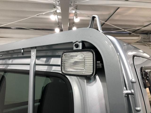 ハイゼットトラックＥＸＴ　走行５５０５３キロ／ＭＴ／ＣＤチューナー／荷台作業灯１年保証距離無制限　走行距離５５０５３キロ　マニュアル　ＣＤチューナー　純正フロアマット　助手席エアバッグ　キーレスエントリー　荷台作業灯　ドリンクホルダー　キーレスエントリー（埼玉県）の中古車