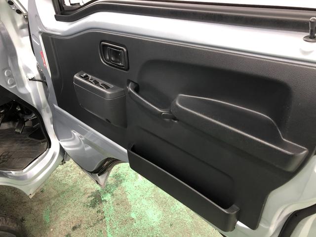 ハイゼットトラックＥＸＴ　走行５５０５３キロ／ＭＴ／ＣＤチューナー／荷台作業灯１年保証距離無制限　走行距離５５０５３キロ　マニュアル　ＣＤチューナー　純正フロアマット　助手席エアバッグ　キーレスエントリー　荷台作業灯　ドリンクホルダー　キーレスエントリー（埼玉県）の中古車