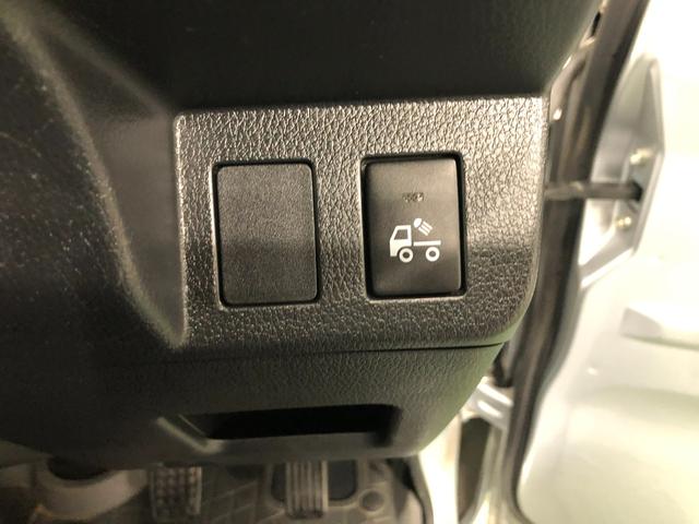 ハイゼットトラックＥＸＴ　走行５５０５３キロ／ＭＴ／ＣＤチューナー／荷台作業灯１年保証距離無制限　走行距離５５０５３キロ　マニュアル　ＣＤチューナー　純正フロアマット　助手席エアバッグ　キーレスエントリー　荷台作業灯　ドリンクホルダー　キーレスエントリー（埼玉県）の中古車