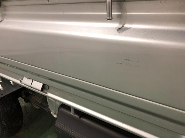 ハイゼットトラックＥＸＴ　走行５５０５３キロ／ＭＴ／ＣＤチューナー／荷台作業灯１年保証距離無制限　走行距離５５０５３キロ　マニュアル　ＣＤチューナー　純正フロアマット　助手席エアバッグ　キーレスエントリー　荷台作業灯　ドリンクホルダー　キーレスエントリー（埼玉県）の中古車