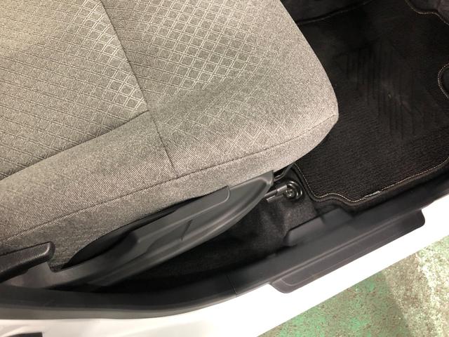 タントＸ　走行５７２７キロ／クリアランスソナー／シートヒーター一年保証・走行距離無制限　走行５７２７キロ　サイドエアバック　クリアランスソナー　オートマチックハイビーム　オートライト　ＬＥＤヘッドライト　ベンチシート　シートヒーター　両側電動スライドドア（埼玉県）の中古車