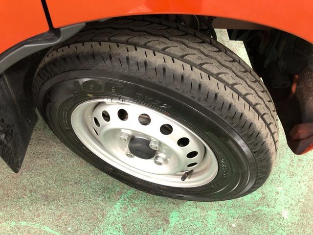 ハイゼットカーゴＤＸ　走行２６７１キロ／クリアランスソナー一年保証・走行距離無制限　走行２６７１キロ　助手席エアバック　オートライト　クリアランスソナー　アイドリングストップ　助手席エアバック（埼玉県）の中古車