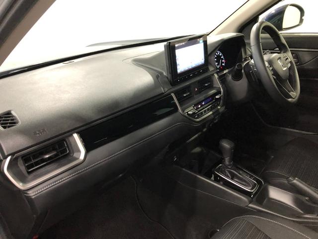 ＷＲ−ＶＺ　走行３６６６キロ／フルセグナビ／バックカメラ／ドラレコ１年保証距離無制限　走行距離３６６６キロ　フルセグナビ　バックカメラ　ブルートゥース　ドラレコ　純正マット　助手席エアバッグ　オートライト　ＬＥＤヘッドランプ　電動格納式ドアミラー（埼玉県）の中古車