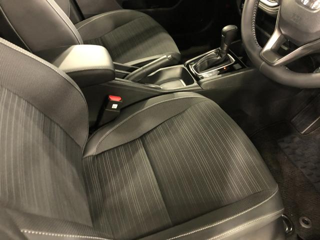 ＷＲ−ＶＺ　走行３６６６キロ／フルセグナビ／バックカメラ／ドラレコ１年保証距離無制限　走行距離３６６６キロ　フルセグナビ　バックカメラ　ブルートゥース　ドラレコ　純正マット　助手席エアバッグ　オートライト　ＬＥＤヘッドランプ　電動格納式ドアミラー（埼玉県）の中古車