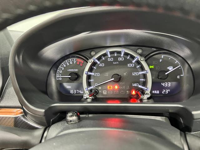 コペンセロ　ＭＴ／走行１６３７４キロ／フルセグナビ／ＨＫＳマフラー１年保証距離無制限　走行距離１６３７４キロ　フルセグナビ　ブルートゥース　純正マット　助手席エアバッグ　ＬＥＤヘッドランプ　アイドリングストップ　シートヒーター（埼玉県）の中古車