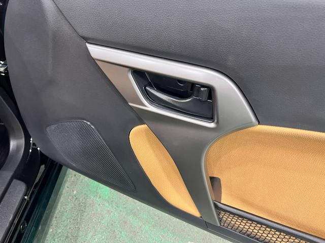 コペンセロ　ＭＴ／走行１６３７４キロ／フルセグナビ／ＨＫＳマフラー１年保証距離無制限　走行距離１６３７４キロ　フルセグナビ　ブルートゥース　純正マット　助手席エアバッグ　ＬＥＤヘッドランプ　アイドリングストップ　シートヒーター（埼玉県）の中古車