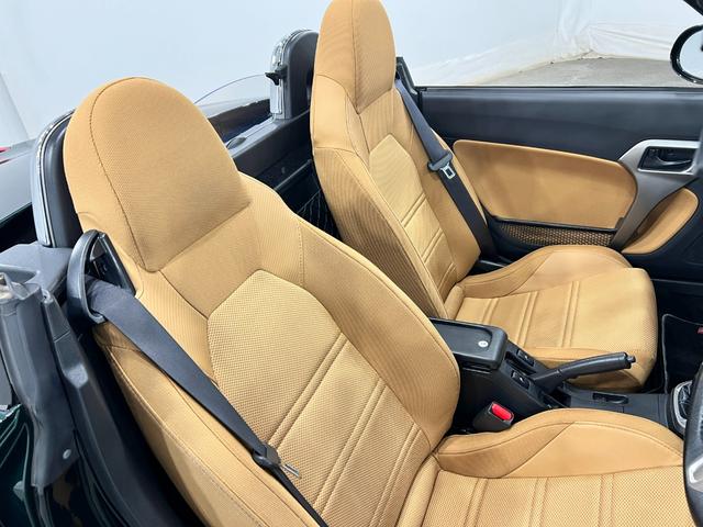 コペンセロ　ＭＴ／走行１６３７４キロ／フルセグナビ／ＨＫＳマフラー１年保証距離無制限　走行距離１６３７４キロ　フルセグナビ　ブルートゥース　純正マット　助手席エアバッグ　ＬＥＤヘッドランプ　アイドリングストップ　シートヒーター（埼玉県）の中古車