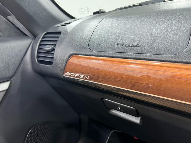 コペンセロ　ＭＴ／走行１６３７４キロ／フルセグナビ／ＨＫＳマフラー１年保証距離無制限　走行距離１６３７４キロ　フルセグナビ　ブルートゥース　純正マット　助手席エアバッグ　ＬＥＤヘッドランプ　アイドリングストップ　シートヒーター（埼玉県）の中古車