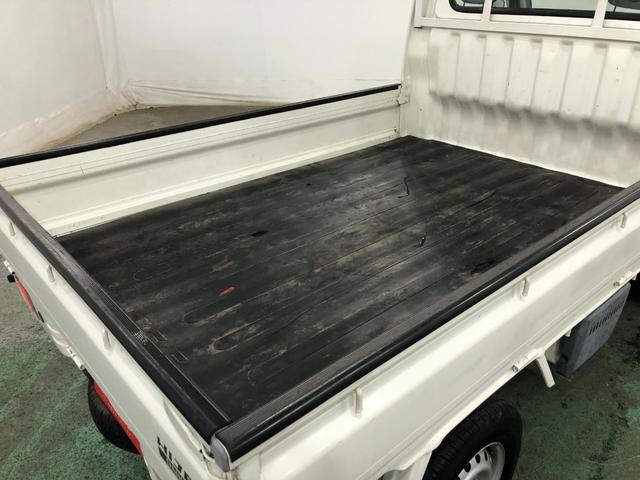 ハイゼットトラックエアコン・パワステ　スペシャル　走行９５８１キロ／５ＭＴ一年保証・走行距離無制限走行９５８１キロ　２ＷＤ　５ＭＴ　純正ゴムマット　荷台マット　ＡＭＦＭラジオ　板キー　作業灯（埼玉県）の中古車