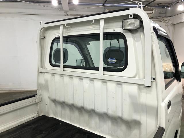 ハイゼットトラックエアコン・パワステ　スペシャル　走行９５８１キロ／５ＭＴ一年保証・走行距離無制限走行９５８１キロ　２ＷＤ　５ＭＴ　純正ゴムマット　荷台マット　ＡＭＦＭラジオ　板キー　作業灯（埼玉県）の中古車