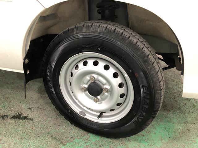 ハイゼットトラックエアコン・パワステ　スペシャル　走行９５８１キロ／５ＭＴ一年保証・走行距離無制限走行９５８１キロ　２ＷＤ　５ＭＴ　純正ゴムマット　荷台マット　ＡＭＦＭラジオ　板キー　作業灯（埼玉県）の中古車