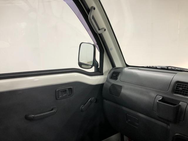 ハイゼットトラックエアコン・パワステ　スペシャル　走行９５８１キロ／５ＭＴ一年保証・走行距離無制限走行９５８１キロ　２ＷＤ　５ＭＴ　純正ゴムマット　荷台マット　ＡＭＦＭラジオ　板キー　作業灯（埼玉県）の中古車