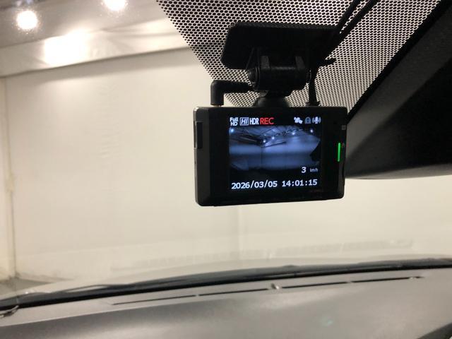 シエンタハイブリッドＧクエロ　走行２３０１２キロ／ナビ／全周囲カメラ一年保証・走行距離無制限　走行２３０１２キロ　純正フルセグナビ　ＴＶ　ＣＤ　ＤＶＤ　ＢＴオーディオ　全周囲カメラ　ドラレコ　ＥＴＣ　オートライト　ＬＥＤヘッドライト　両側電動スライドドア（埼玉県）の中古車