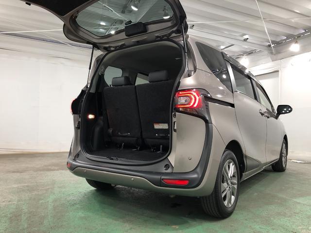 シエンタハイブリッドＧクエロ　走行２３０１２キロ／ナビ／全周囲カメラ一年保証・走行距離無制限　走行２３０１２キロ　純正フルセグナビ　ＴＶ　ＣＤ　ＤＶＤ　ＢＴオーディオ　全周囲カメラ　ドラレコ　ＥＴＣ　オートライト　ＬＥＤヘッドライト　両側電動スライドドア（埼玉県）の中古車